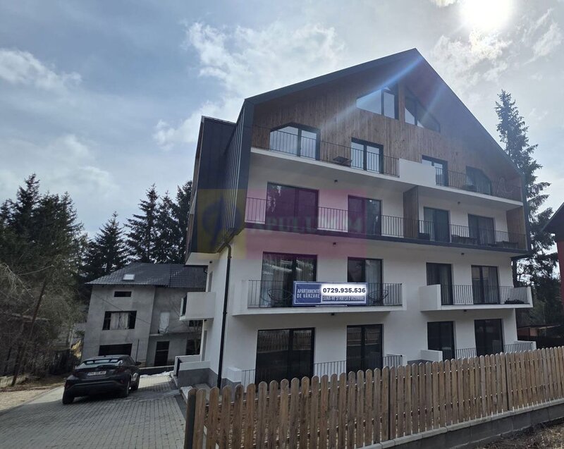Apartament cu 2 camere de vanzare in Busteni, curte si loc de parcare